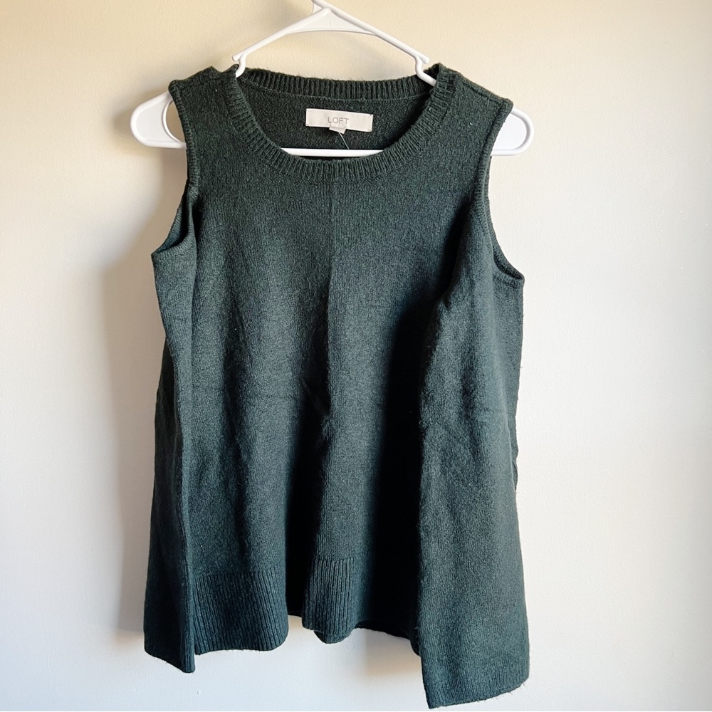 Loft Hunter Green Cold Shoulder Bell Sleeve Sweater NWT